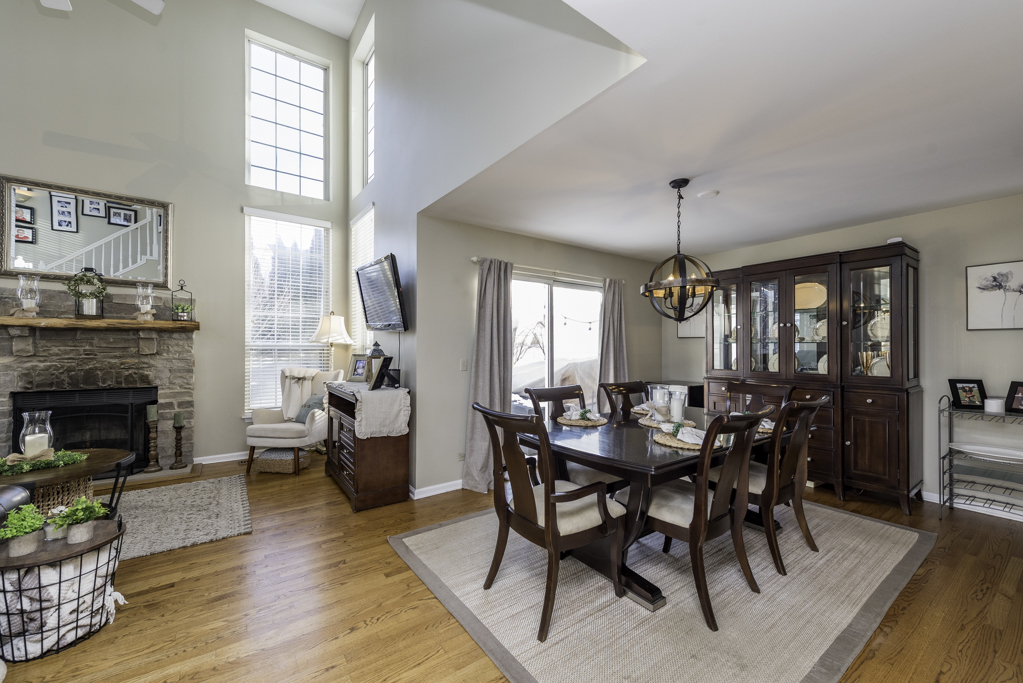 110 Lauralton Street Lake Bluff, IL 60044 - Photo 6 of 40