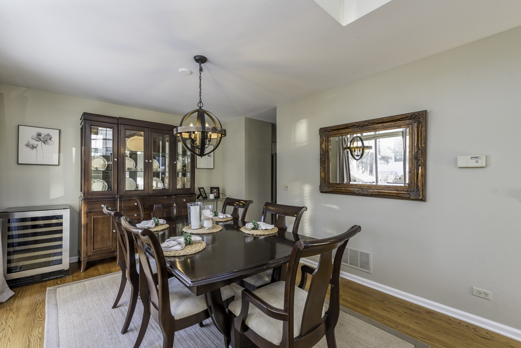 110 Lauralton Street Lake Bluff, IL 60044 - Photo 7 of 40