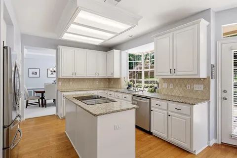 $825,000 | 3228 Horseshoe Drive, Grapevine, TX 76051