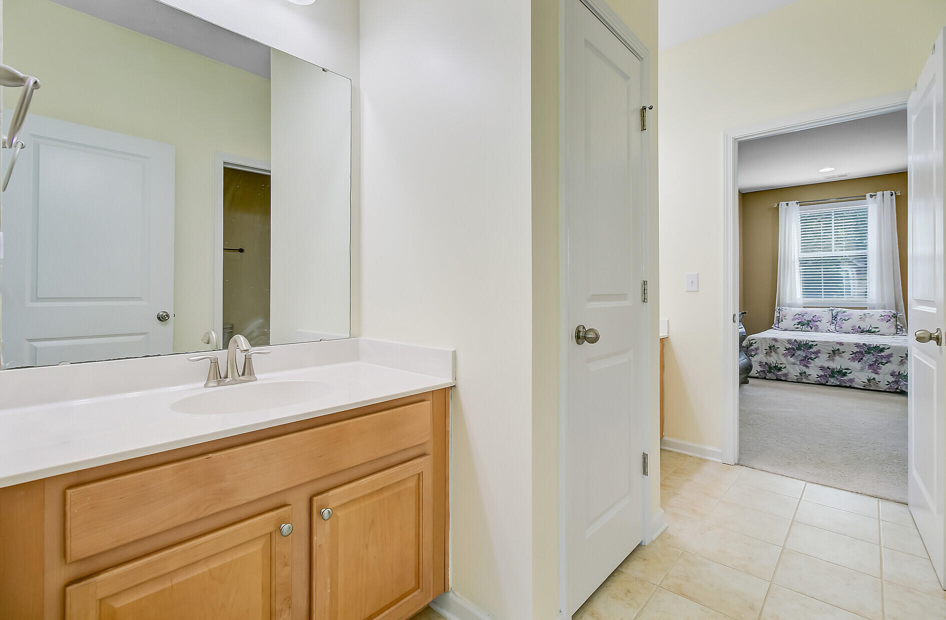 1215 Dingle Road Mount Pleasant, SC 29466 - Photo 32 of 49 Jack-and-Jill Bathroom