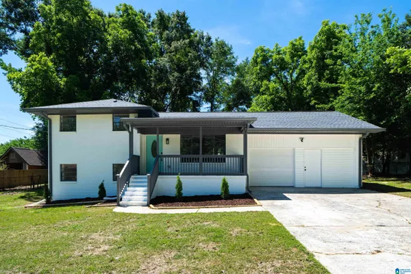$230,000 | 607 Fairlawn Circle, Bessemer, AL 35023