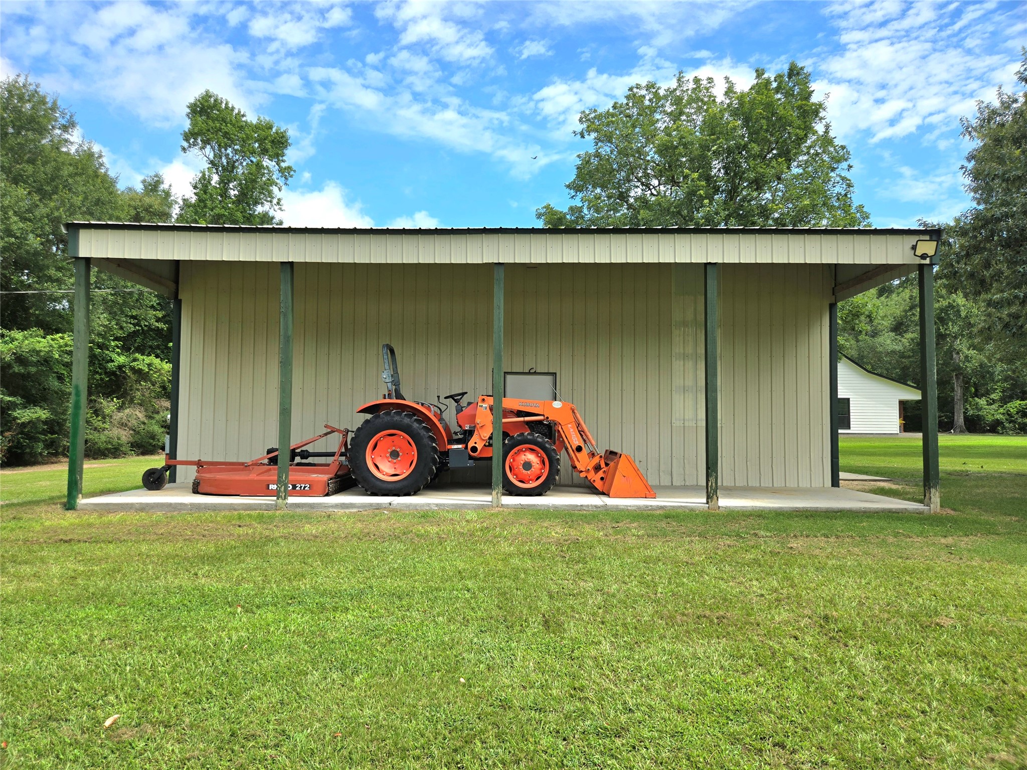 13580 Fm 2025 Road Cleveland, TX 77328 - Photo 47 of 50 Kubota Tractor M5140 also available
