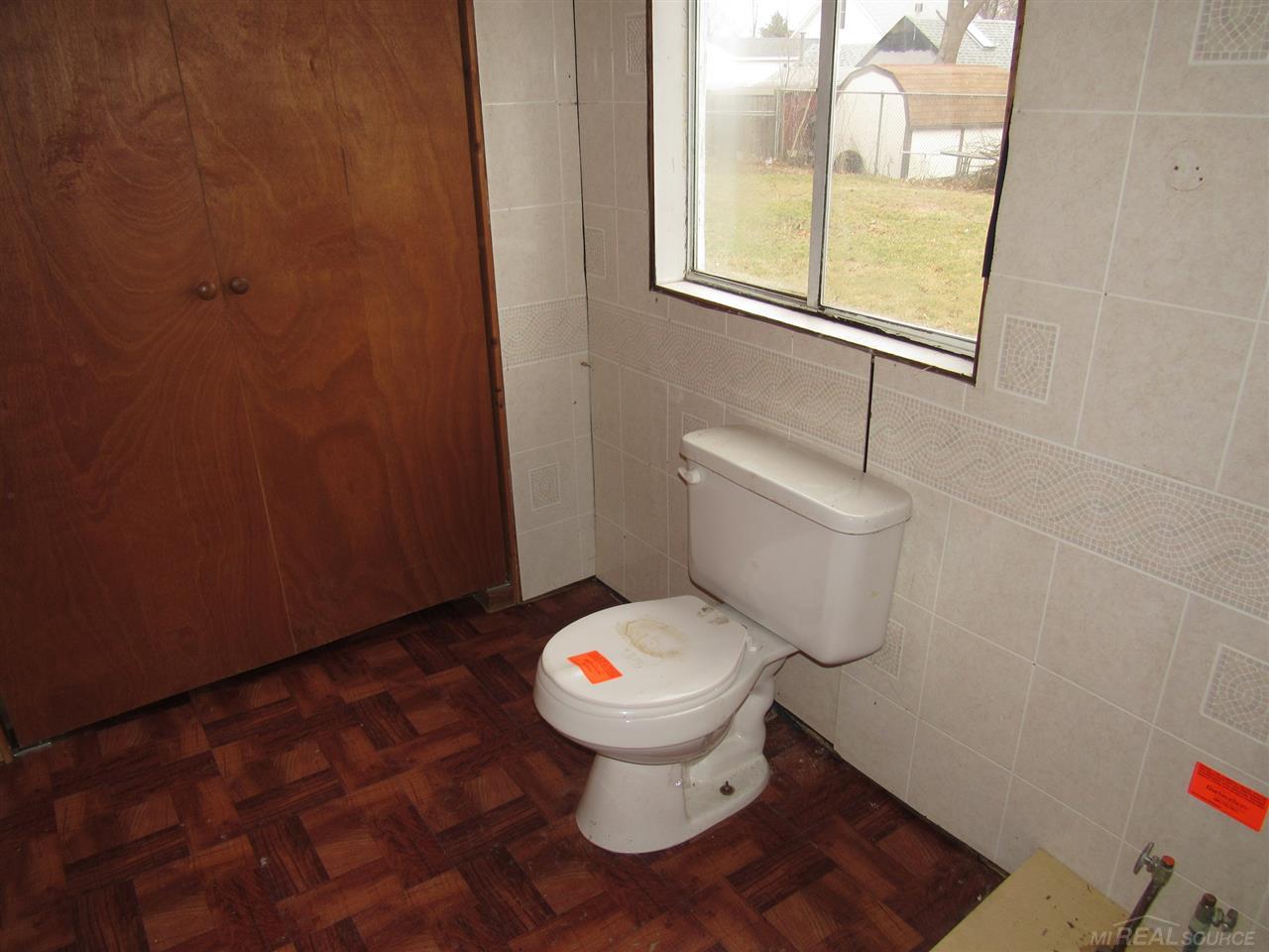 3015 Emmons Avenue Rochester Hills, MI 48307 - Photo 32 of 39