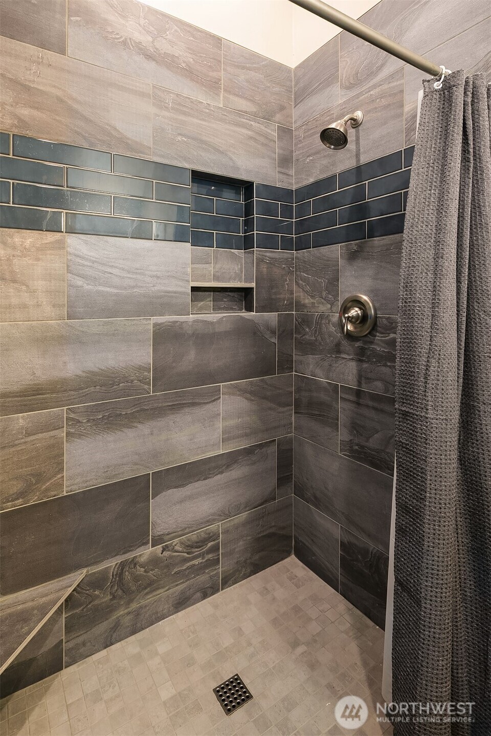 61 Tom And Nita Road Cle Elum, WA 98922 - Photo 14 of 27 a bathroom with a shower