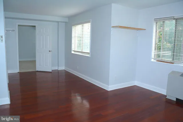 $214,999 | 5340 Holmes Run Parkway, Unit 101, Alexandria, VA 22304