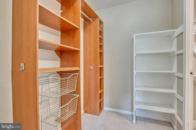 $214,999 | 5340 Holmes Run Parkway, Unit 101, Alexandria, VA 22304