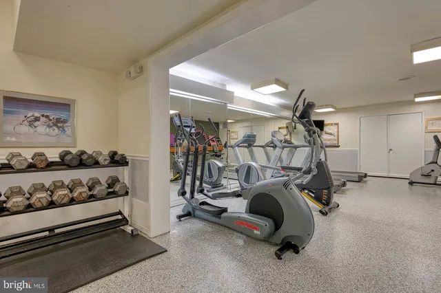 $214,999 | 5340 Holmes Run Parkway, Unit 101, Alexandria, VA 22304