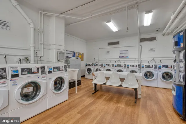 $214,999 | 5340 Holmes Run Parkway, Unit 101, Alexandria, VA 22304