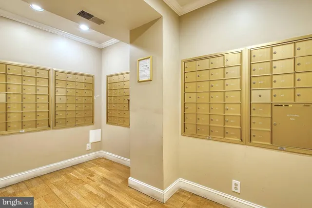 $214,999 | 5340 Holmes Run Parkway, Unit 101, Alexandria, VA 22304