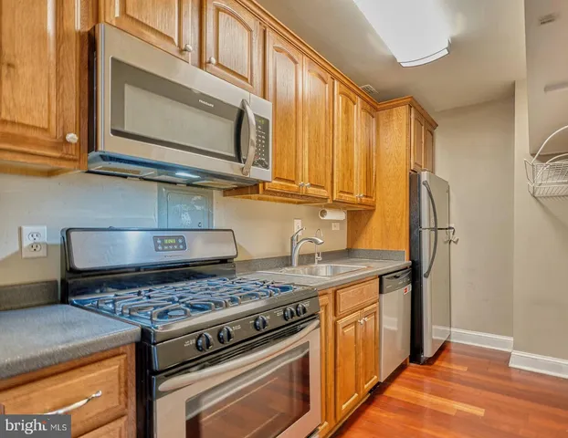 $214,999 | 5340 Holmes Run Parkway, Unit 101, Alexandria, VA 22304