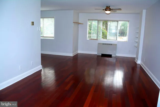 $214,999 | 5340 Holmes Run Parkway, Unit 101, Alexandria, VA 22304