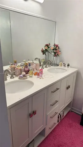 $2,600 | 1101 River Reach Drive, Unit 511, Fort Lauderdale, FL 33315