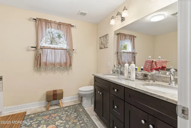 $799,000 | 912 Hannibal Street, Toms River, NJ 08757