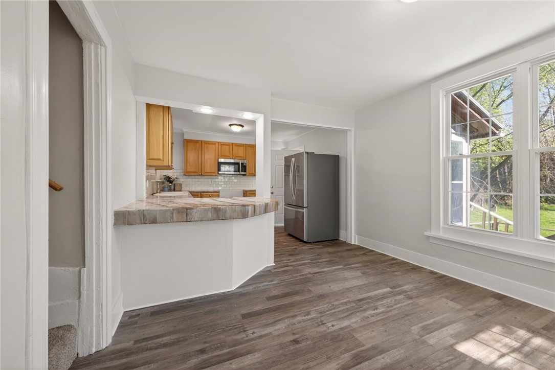 28 Upton Place Rochester, NY 14612 - Photo 19 of 29