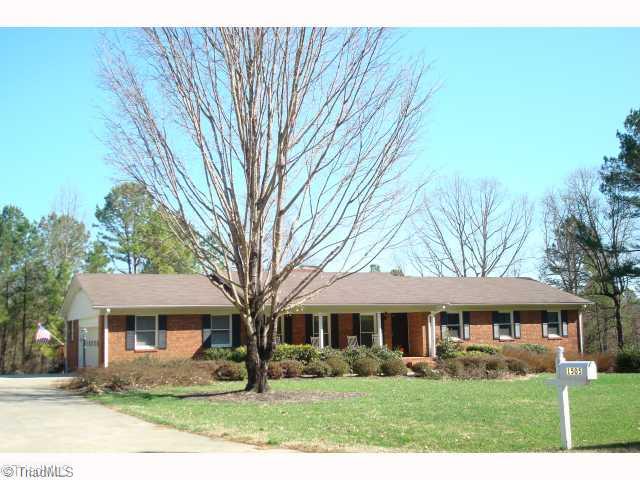 1505 Cardiff Lane High Point, NC 27265 - Photo 1 of 13 Exterior Front.