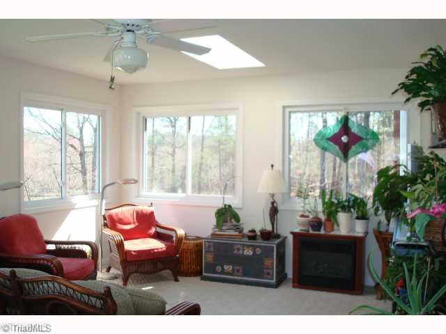 1505 Cardiff Lane High Point, NC 27265 - Photo 4 of 13 Sunroom.