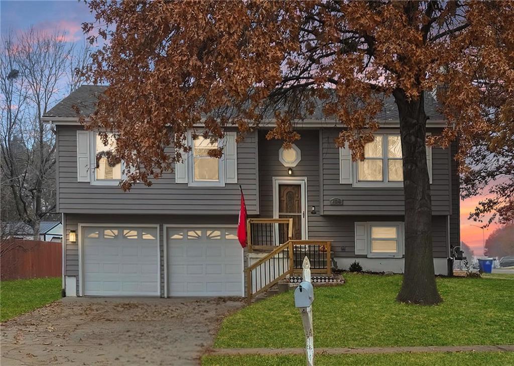 708 Parma Way Gardner, KS 66030 - Photo 2 of 28