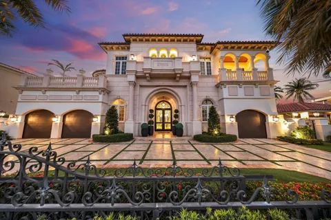 $9,750,000 | 4216 Intracoastal Drive, Highland Beach, FL 33487