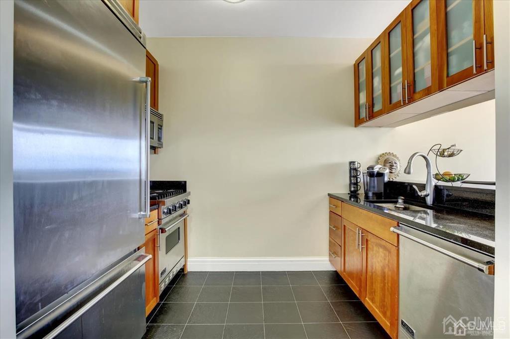 1 Spring Street, Unit 2306 New Brunswick, NJ 08901 - Photo 4 of 23
