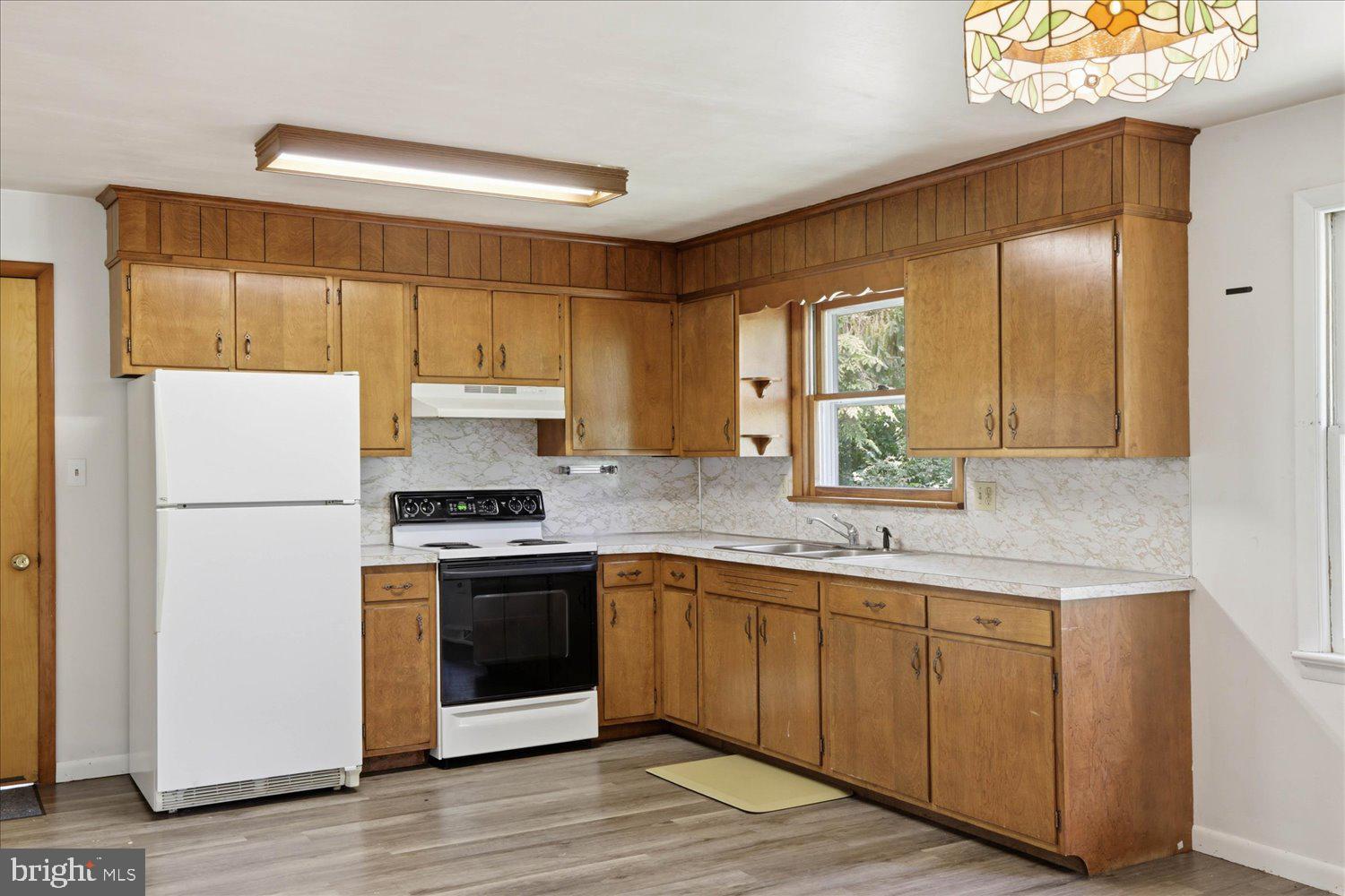 329 Fairview Drive Lititz, PA 17543 - Photo 16 of 39 Gallery Image 16