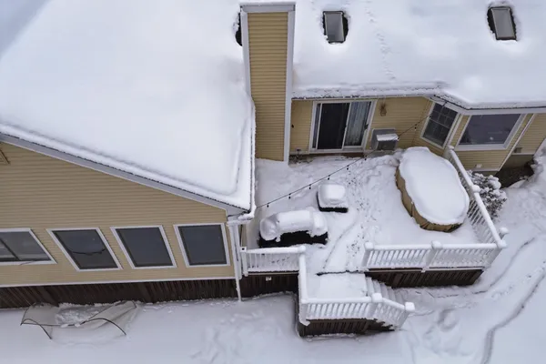 $1,250,000 | 6 Isaac Lucas Circle, Dover, NH 03820