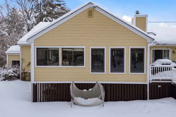 $1,250,000 | 6 Isaac Lucas Circle, Dover, NH 03820