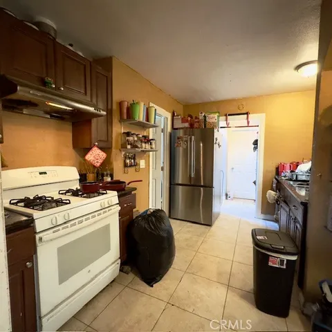 $1,350,000 | 615 North Mentor Avenue, Pasadena, CA 91106