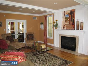 695 Kennedy Road Wayne, PA 19087 - Photo 5 of 12 Family Room