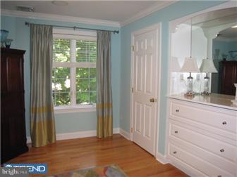 695 Kennedy Road Wayne, PA 19087 - Photo 8 of 12 Bedroom - Main
