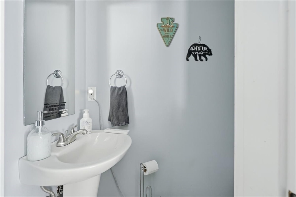 68 Beech Street Bridgewater, MA 02324 - Photo 19 of 24