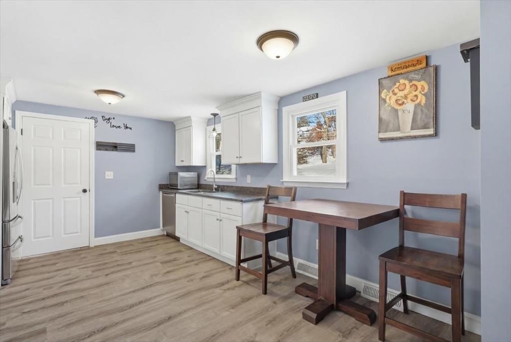 68 Beech Street Bridgewater, MA 02324 - Photo 6 of 24