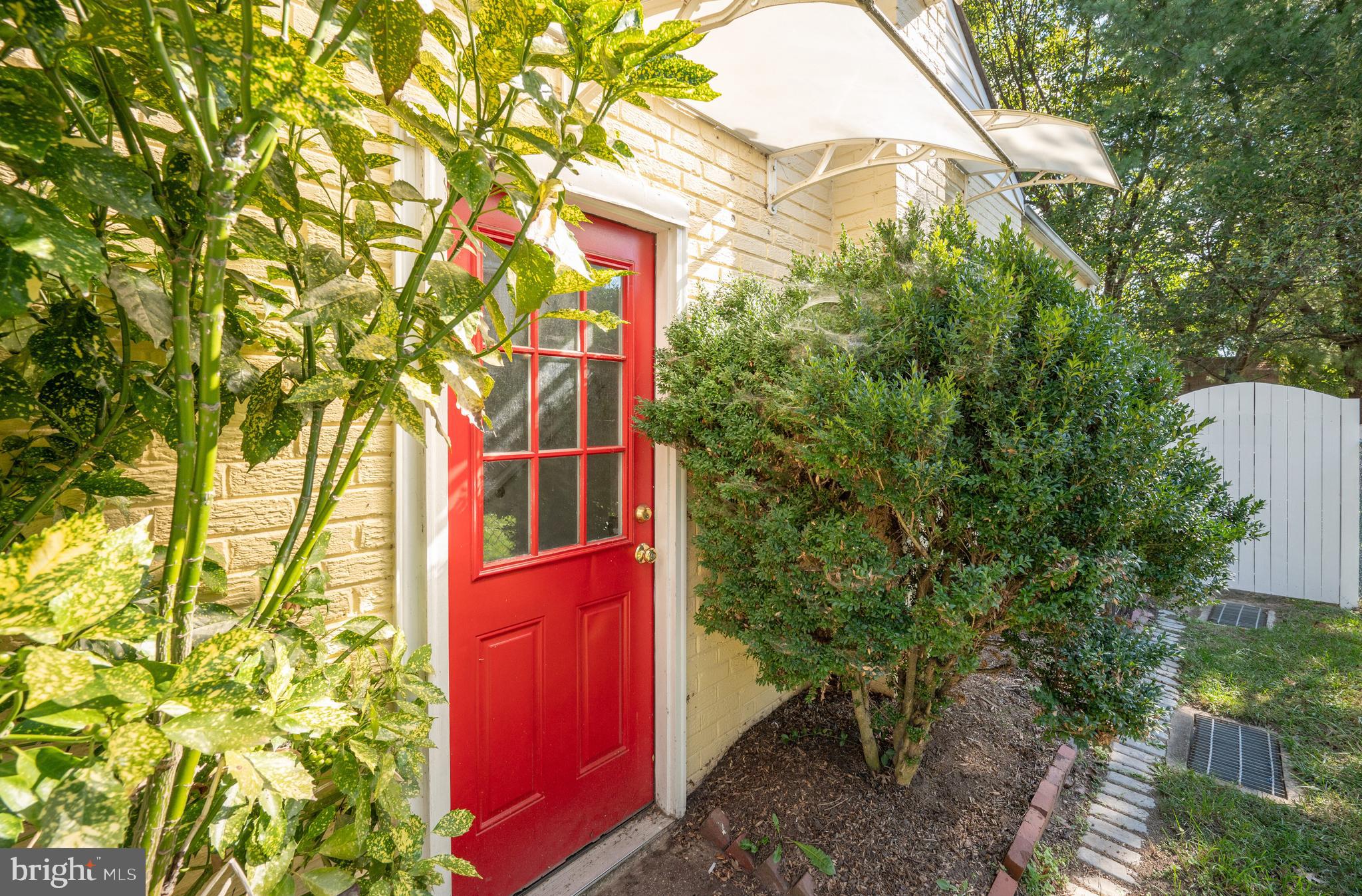5207 Edgewood Road College Park, MD 20740 - Photo 37 of 41 Side entrance to basement