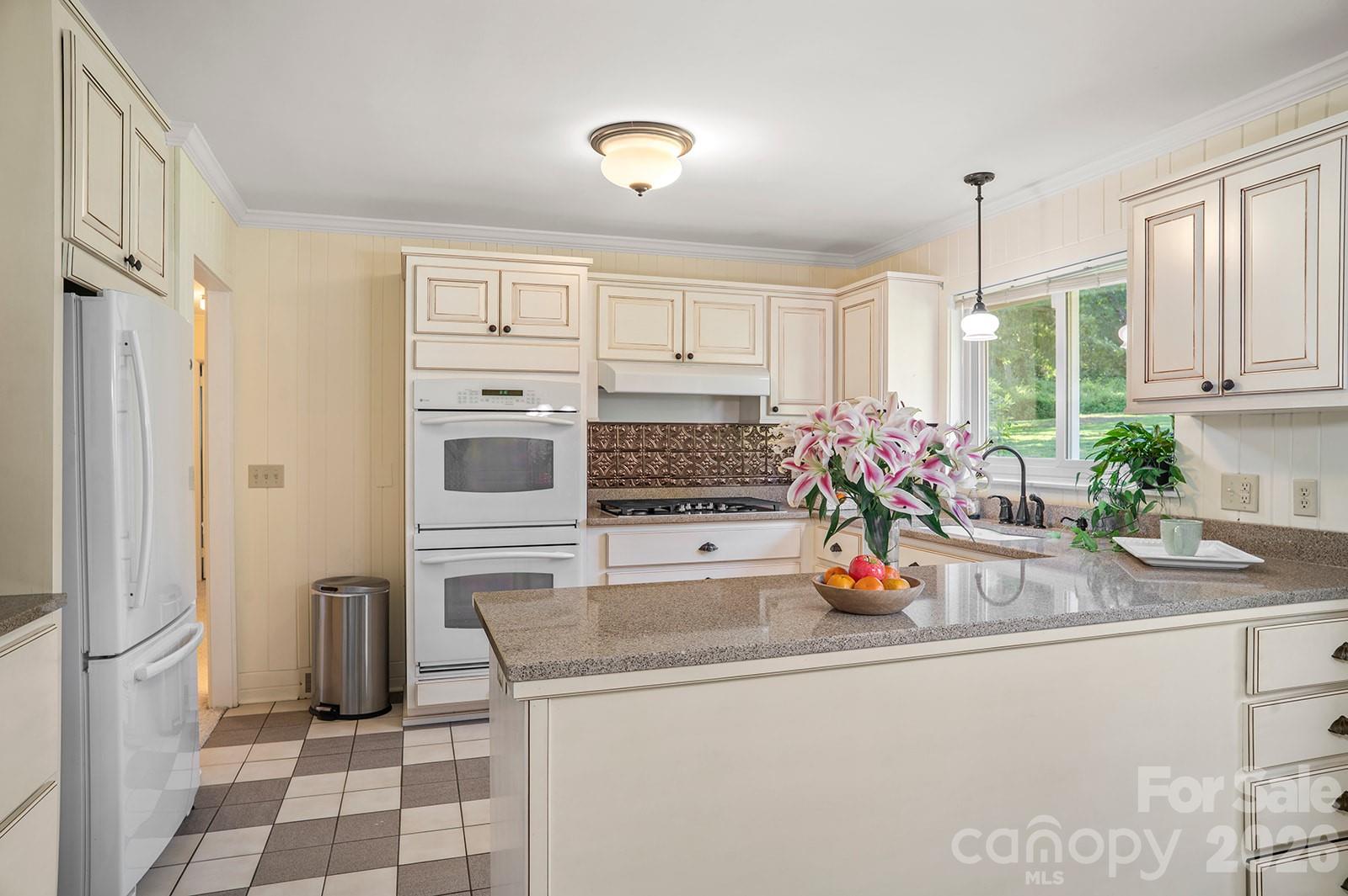 1235 Ashby Lane Hendersonville, NC 28791 - Photo 24 of 45