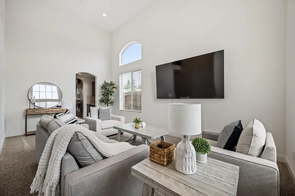 $749,000 | 4187 Poe Avenue, Clovis, CA 93619