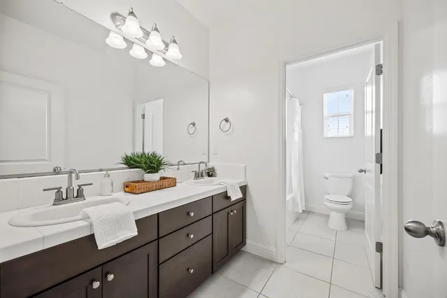 $749,000 | 4187 Poe Avenue, Clovis, CA 93619