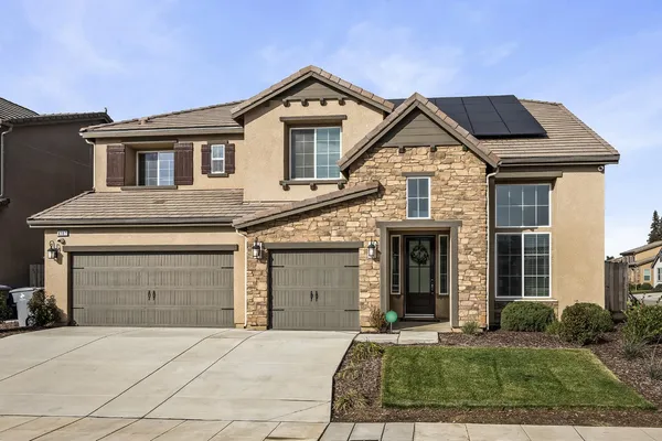 $749,000 | 4187 Poe Avenue, Clovis, CA 93619