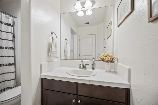 $749,000 | 4187 Poe Avenue, Clovis, CA 93619