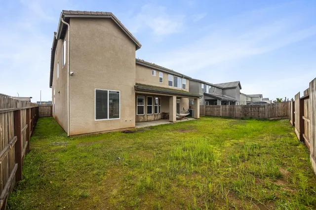 $749,000 | 4187 Poe Avenue, Clovis, CA 93619