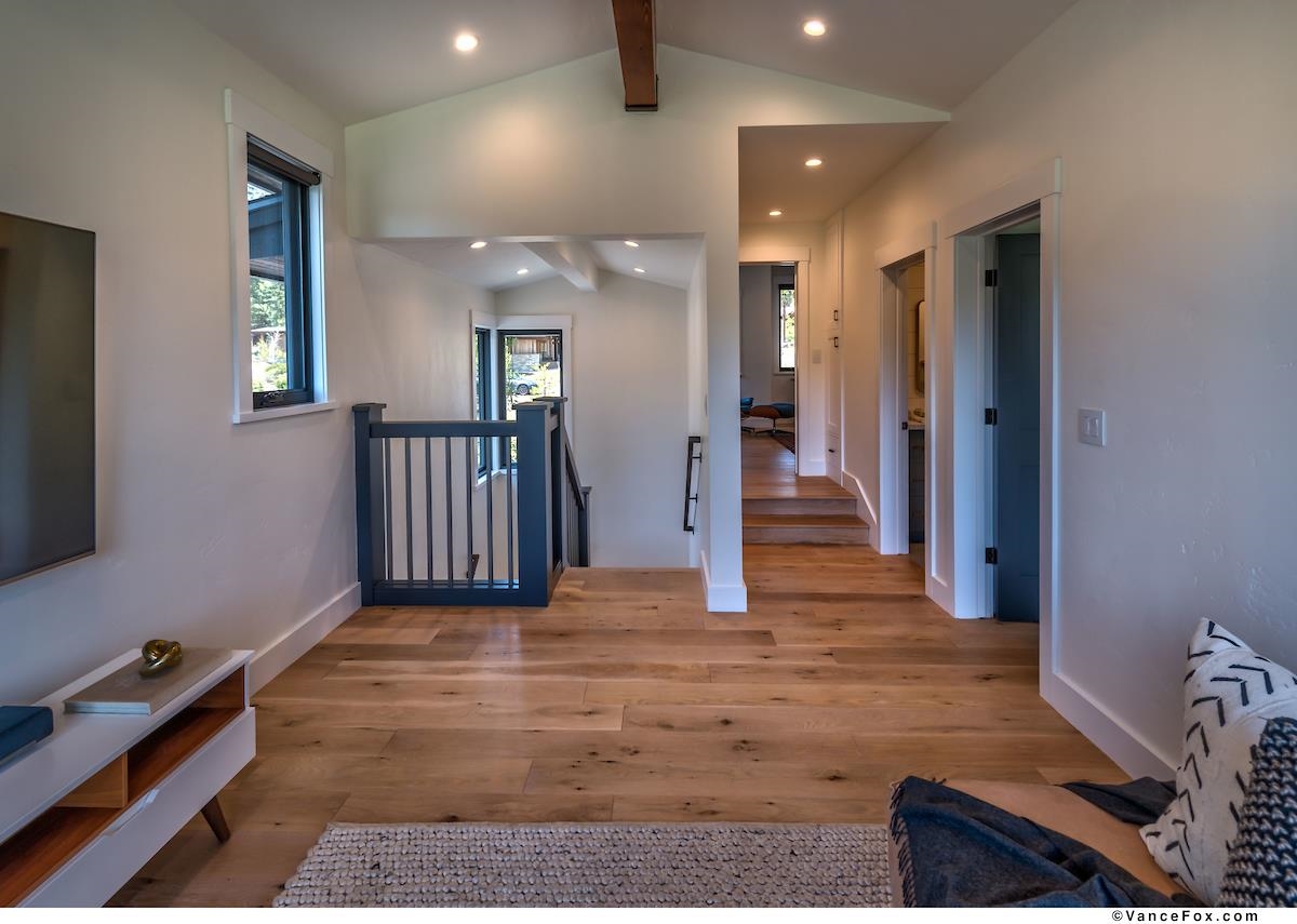11531 Ghirard Road Truckee, CA 96161 - Photo 11 of 21 Gallery Image 11