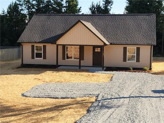 $284,900 | 734 Central Falls Road, Asheboro, NC 27203