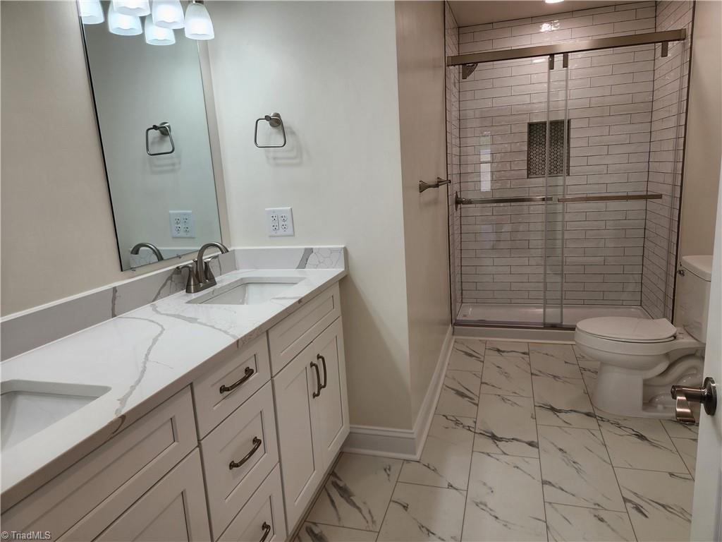 734 Central Falls Road Asheboro, NC 27203 - Photo 6 of 20