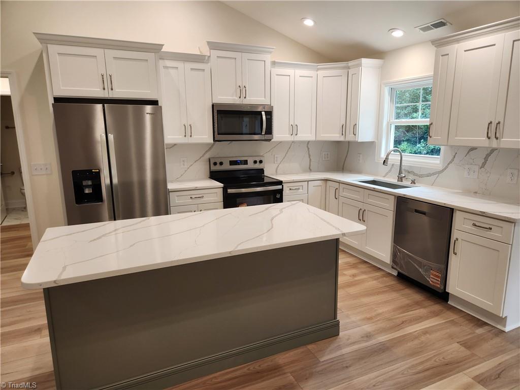 734 Central Falls Road Asheboro, NC 27203 - Photo 9 of 20