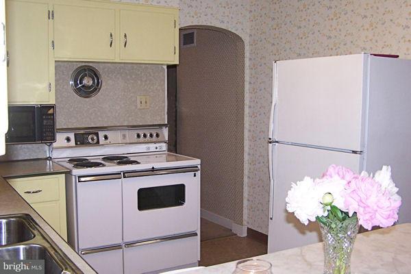 934 South Forge Road Palmyra, PA 17078 - Photo 4 of 24 Gallery Image 4