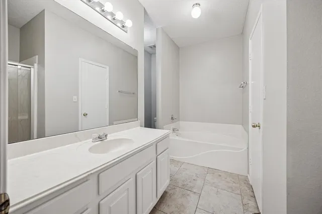 $2,250 | 3933 Parkhaven Drive, Denton, TX 76210