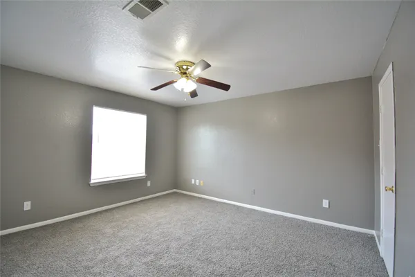 $1,900 | 8904 Ledge Street, Houston, TX 77075