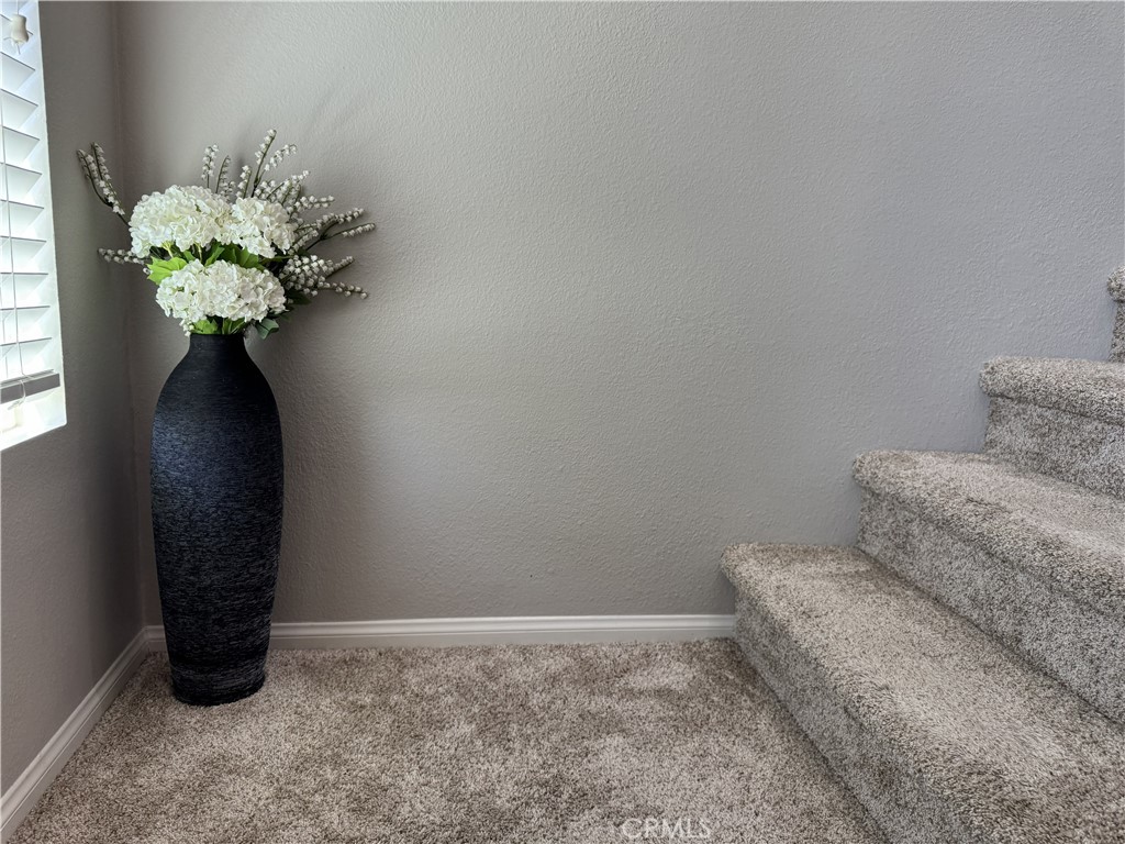 47 Aliso Ridge Loop Mission Viejo, CA 92691 - Photo 22 of 49 Heading to the 3rd floor