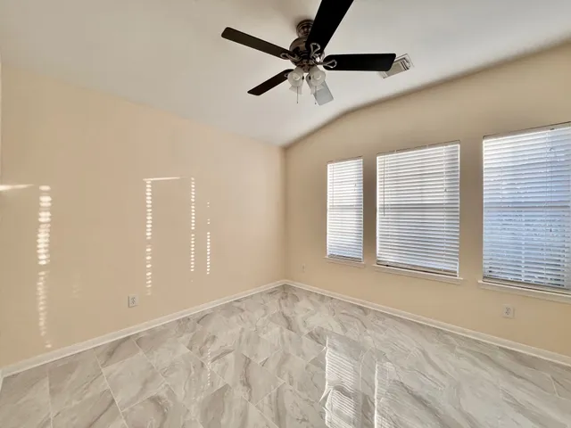 $2,095 | 7710 Sapulpa Lane, Cypress, TX 77433