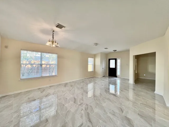 $2,095 | 7710 Sapulpa Lane, Cypress, TX 77433