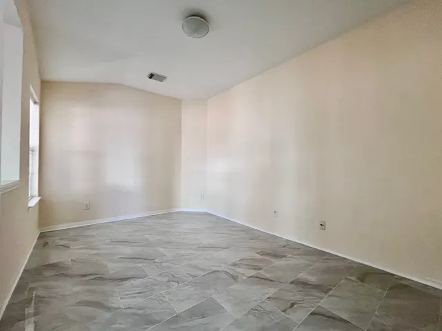 $2,095 | 7710 Sapulpa Lane, Cypress, TX 77433