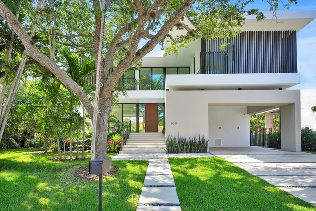 $6,399,000 | 100 Hampton Lane, Key Biscayne, FL 33149